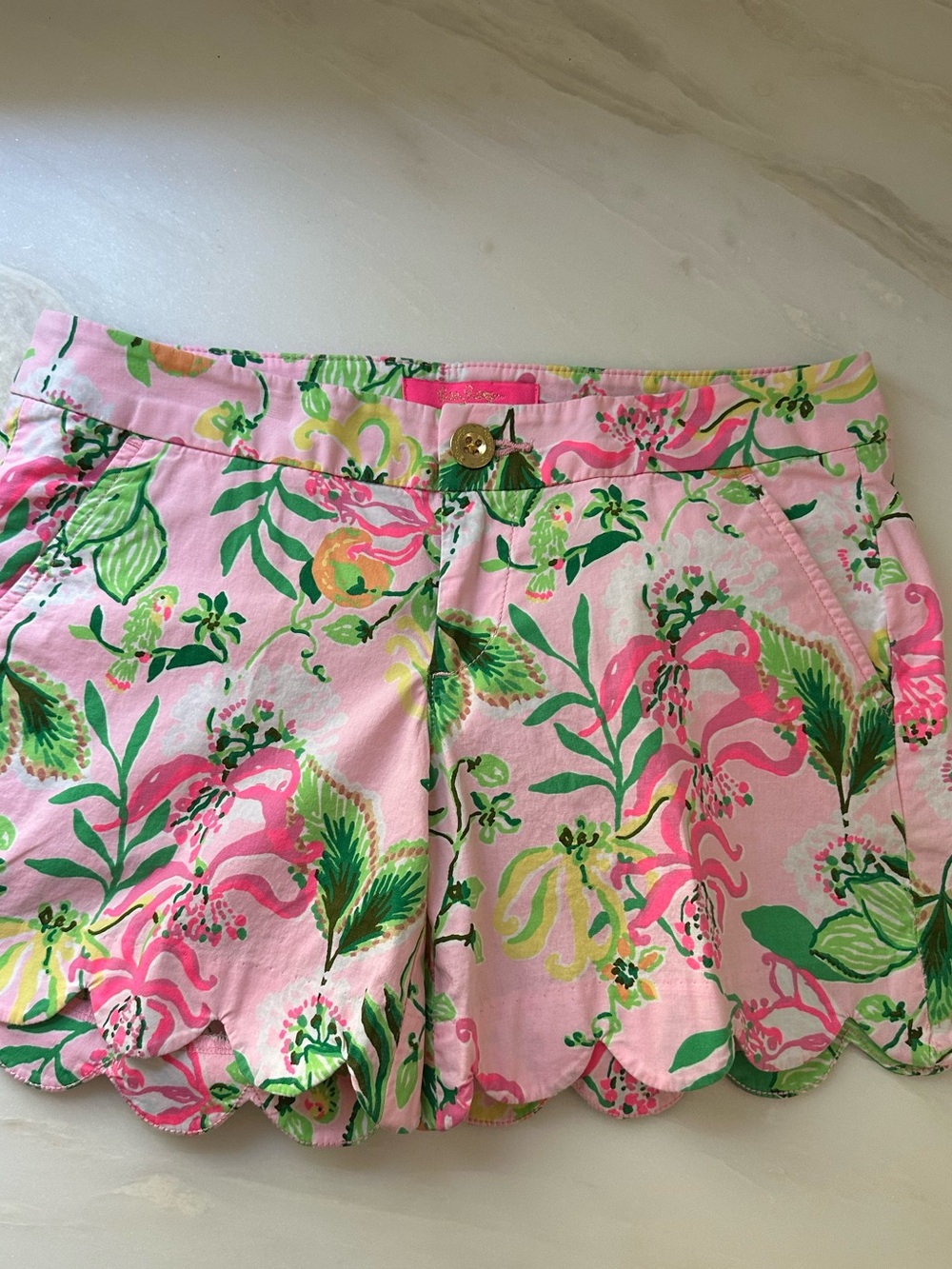 Lilly Pulitzer shorts preppy scalloped hem floral cruise beach travel tropical